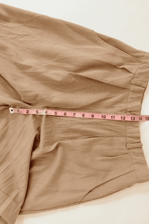 80s Vintage Bill Blass Beige High Waist Shorts 28” W Made in USA