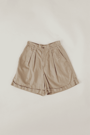 80s Vintage Levi’s Beige High Waist Shorts Size 8 Made in USA