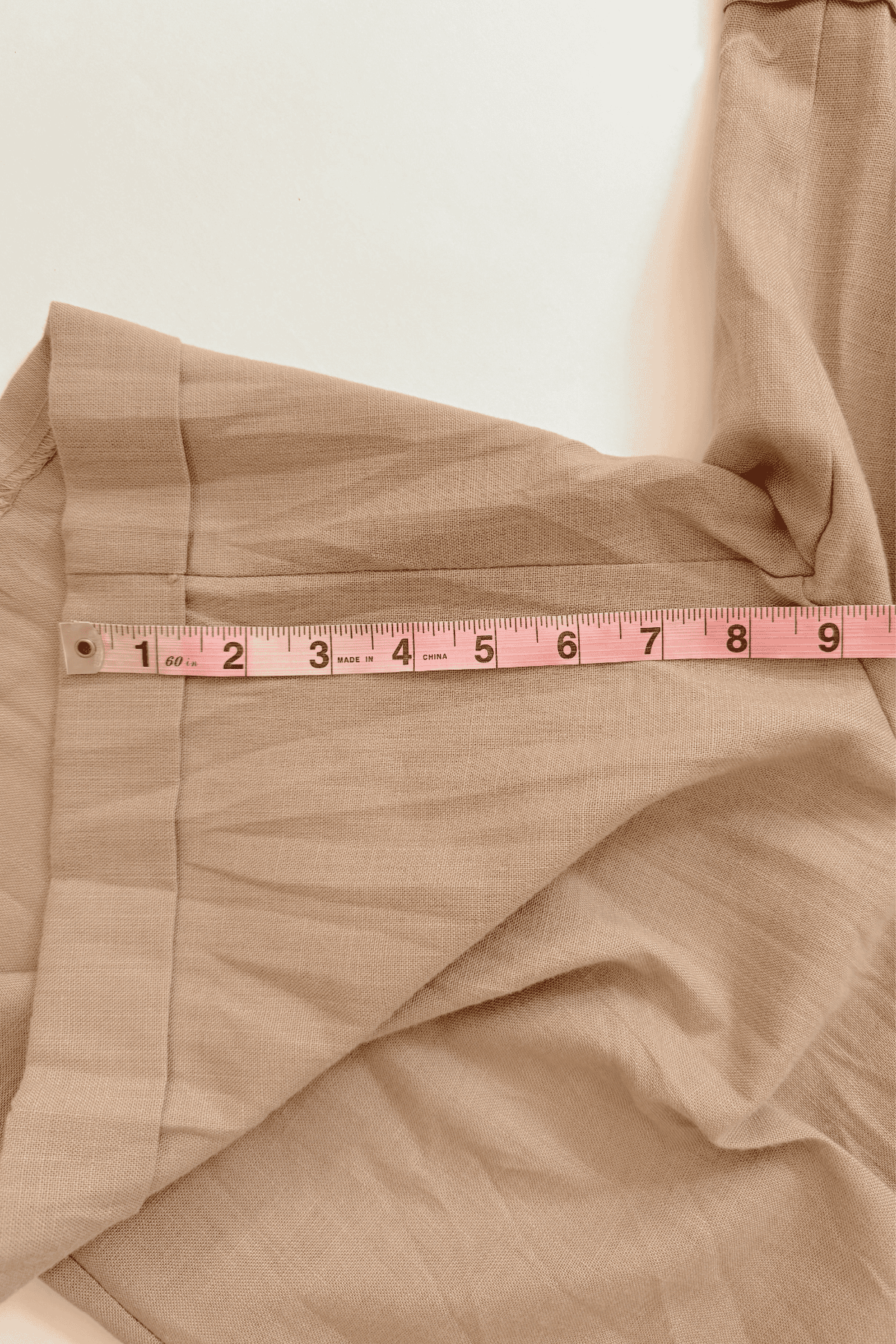 80s Vintage Bill Blass Beige High Waist Shorts 28” W Made in USA
