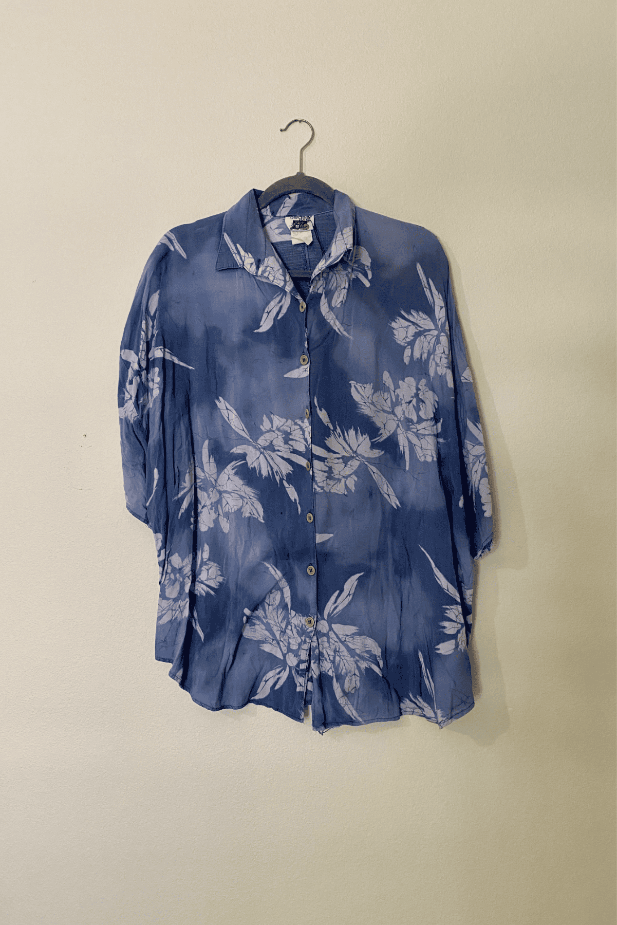 Vintage Blue and White Silk Tommy Bahama Shirt 100% Silk 
