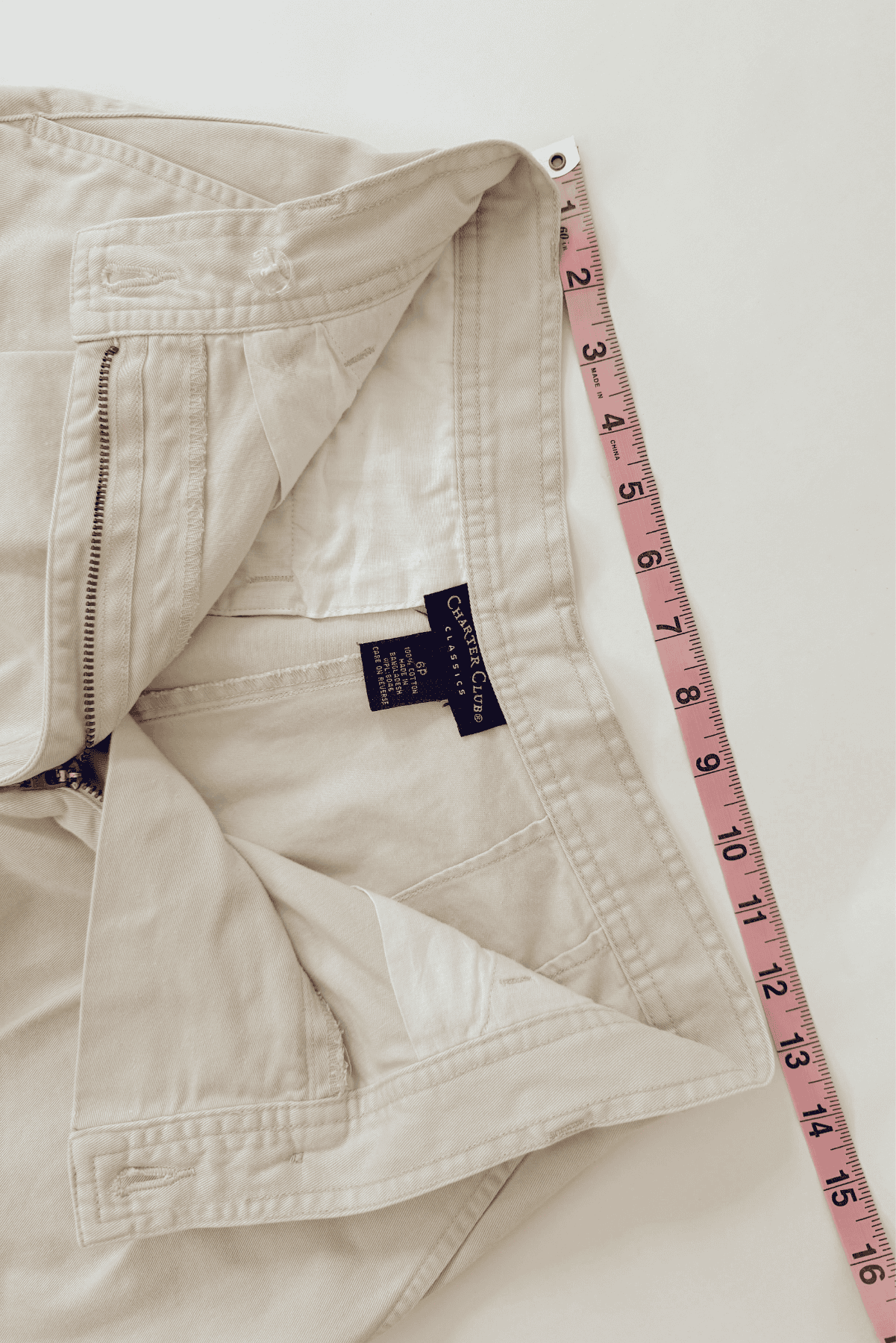 Early 2000s Vintage Charter Club Beige High Waist Shorts Size 6P